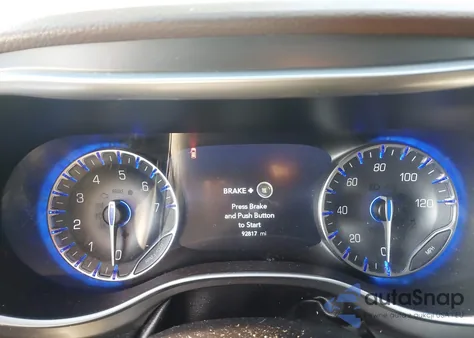 2017 Chrysler Pacifica Limited from USA, damaged, VIN 2C4RC1GG4HR500560